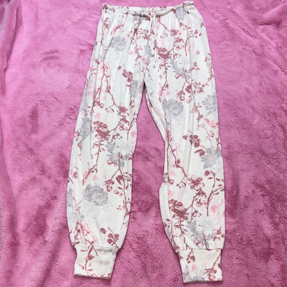 Victoria's Secret White, Pink Floral Cherry Blossom Cozy Pajama Set Top & Bottom - Picture 7 of 8